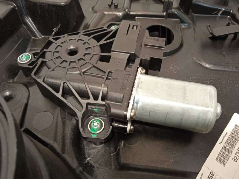 Recambio de elevalunas trasero derecho para infiniti q30 1.6 premium referencia OEM IAM 827M05DA0A 2