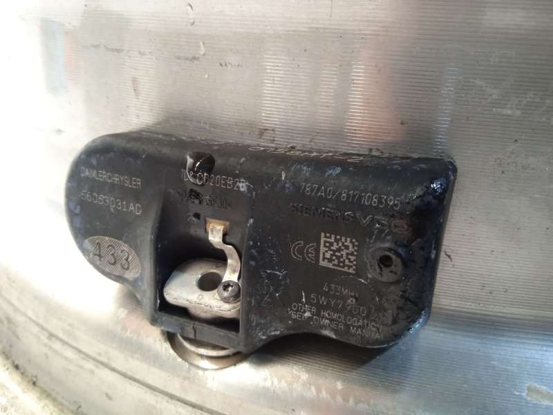 Recambio de llanta para chrysler grand voyager v (rt) 2.8 crd referencia OEM IAM 1BD60TRMAC K1BD60PAKAC 1BD60PAKAC 9