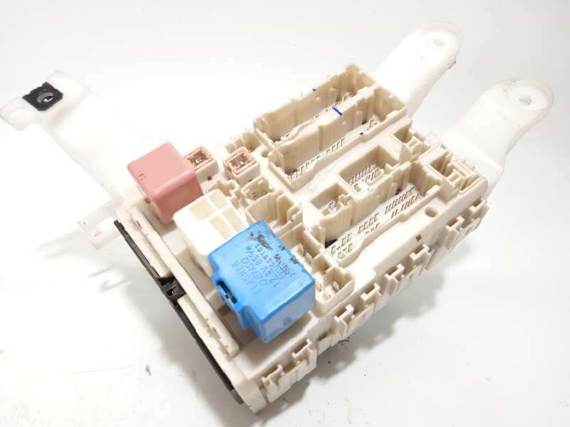 CAJA RELES / FUSIBLES 827300F051 827300F051C 15739J06