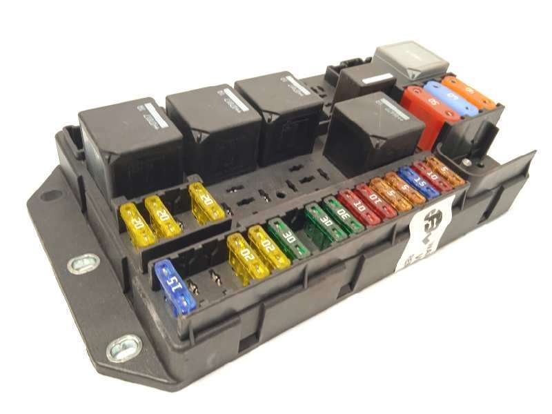 Recambio de caja reles / fusibles para land rover range rover (lm) 3.6 td v8 referencia OEM IAM YQE500370 2