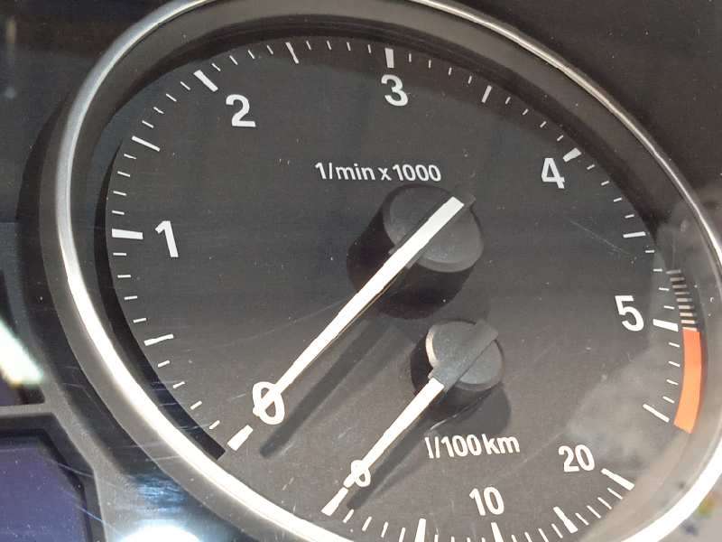 Recambio de cuadro instrumentos para bmw x1 (e84) xdrive 18d referencia OEM IAM 9242371 62109242371 A2C53418510 4
