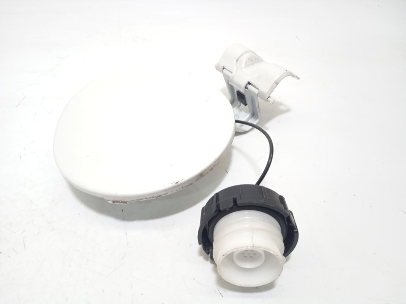 TAPA EXTERIOR COMBUSTIBLE 5940A143 