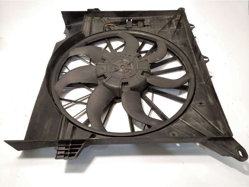 Recambio de electroventilador para volvo xc90 2.4 diesel cat referencia OEM IAM 30645719 3137229010 0130706803 2