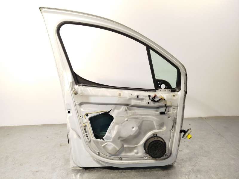 Recambio de puerta delantera izquierda para peugeot partner tepee 1.6 hdi 75 (16v) referencia OEM IAM 9002Z3 - Blanco 6