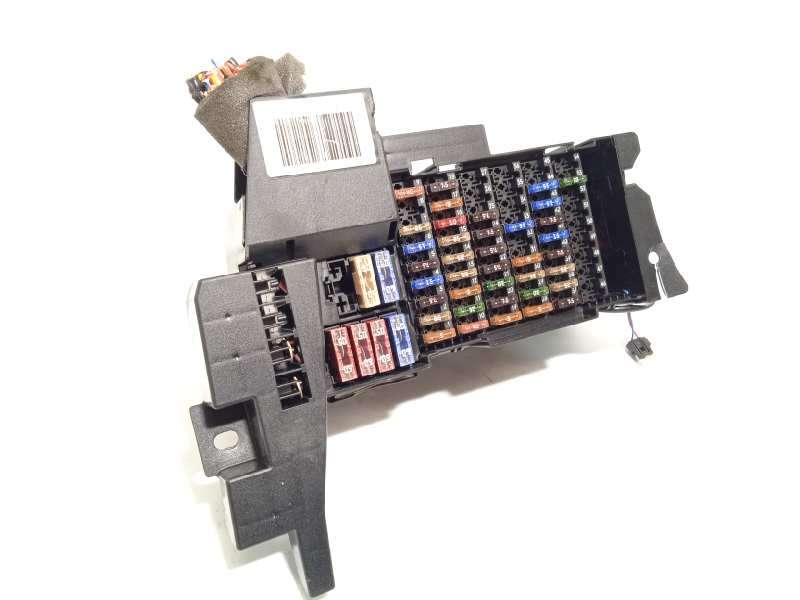 CAJA RELES / FUSIBLES A1695451640 1695451640