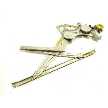 ELEVALUNAS DELANTERO DERECHO 698100F010 