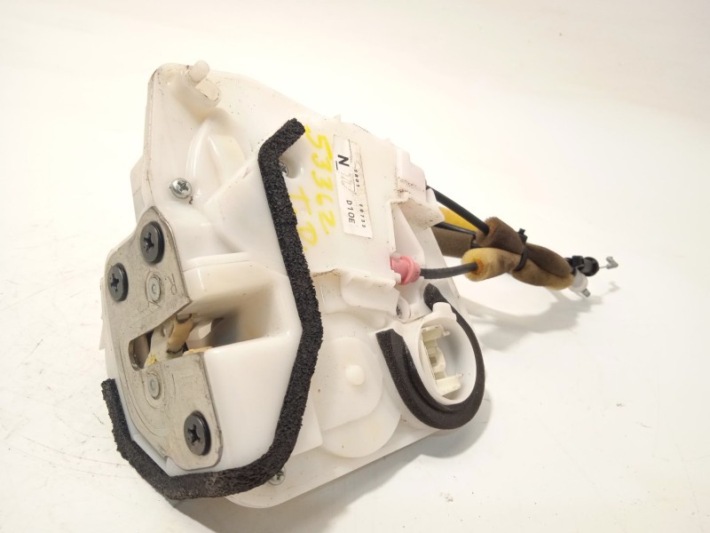 CERRADURA PUERTA TRASERA DERECHA D10E72310 