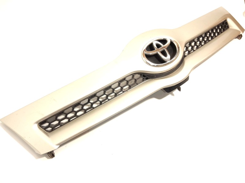 REJILLA DELANTERA 531110F020 531110F901 