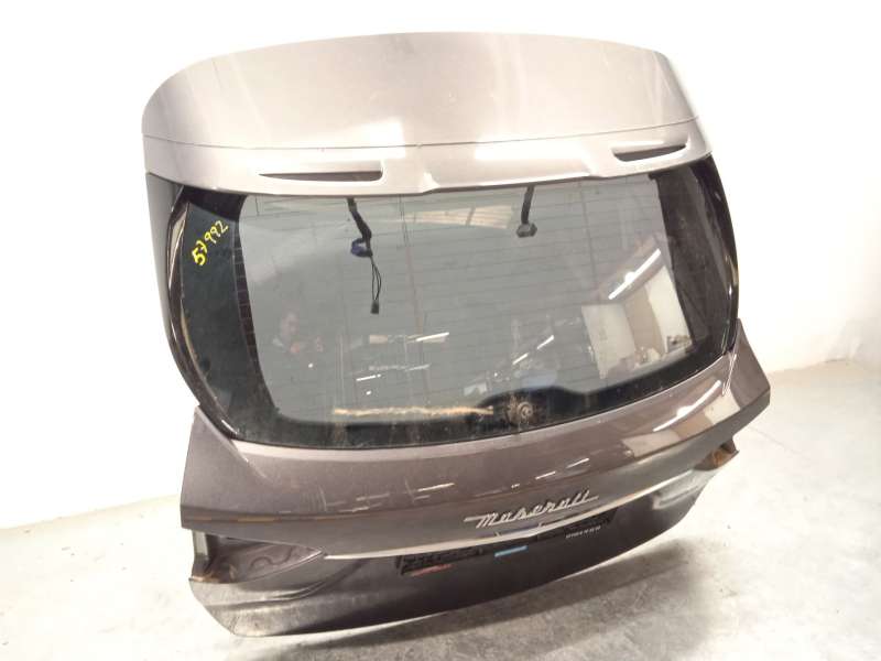 Recambio de porton trasero para maserati levante suv (m161) 3.0 d q4 referencia OEM IAM 673005572 2