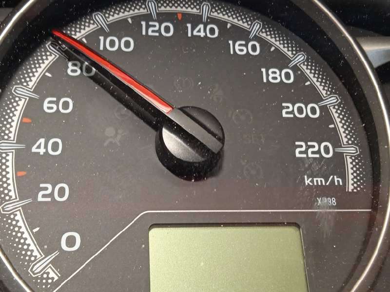Recambio de cuadro instrumentos para toyota yaris active referencia OEM IAM 838000U270  1575607574 4