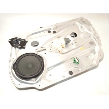 ELEVALUNAS DELANTERO DERECHO A2048200242 