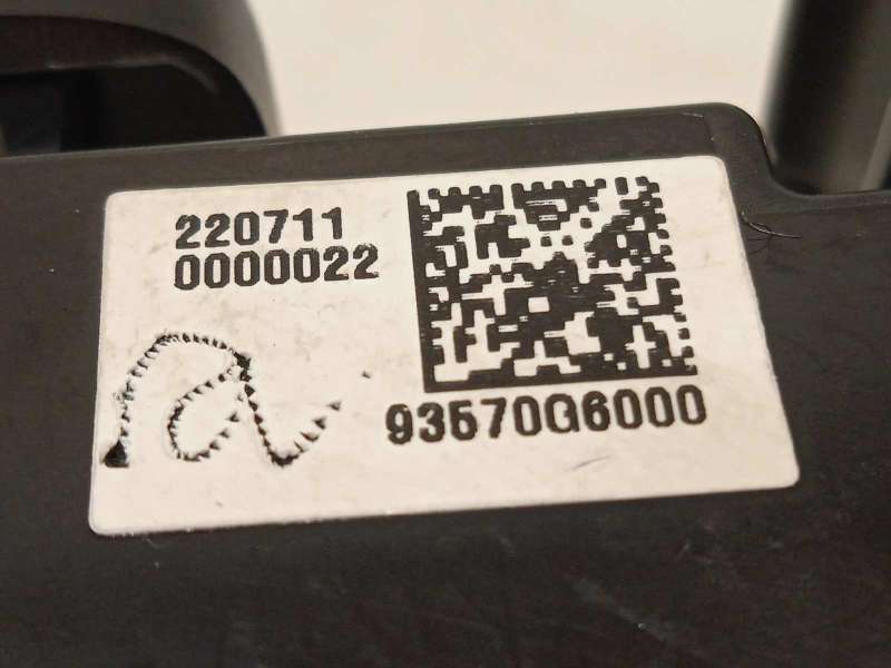 Recambio de mando elevalunas delantero izquierdo para kia picanto (ja) gt line referencia OEM IAM 93570G6000 93570G6000CA 93570G - Blanco 4