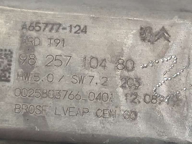 Recambio de elevalunas trasero derecho para peugeot 308 1.5 active referencia OEM IAM 9825710480 4