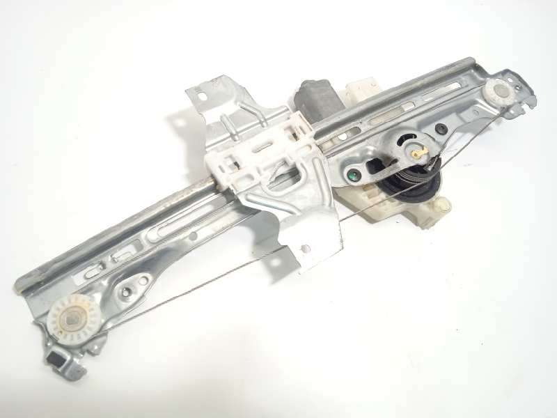 Recambio de elevalunas trasero izquierdo para peugeot 308 1.5 active referencia OEM IAM 9825710580 2