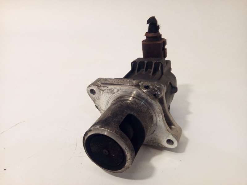 Recambio de valvula egr para opel astra j lim. 1.6 cdti dpf referencia OEM IAM 55570005 - Blanco 2