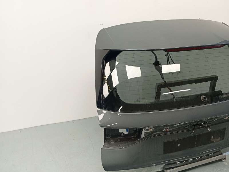 Recambio de porton trasero para volkswagen tiguan 2,0 tig referencia OEM IAM 571827025C 2