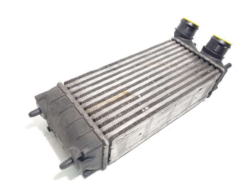 Recambio de intercooler para peugeot 5008 1.6 hdi fap referencia OEM IAM 9684212480 0384N9 - Blanco 2