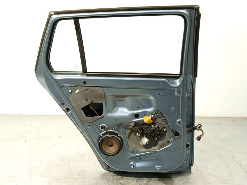 Recambio de puerta trasera izquierda para skoda fabia ii combi (545) 1.6 tdi referencia OEM IAM 5J9833055 - Azul 6