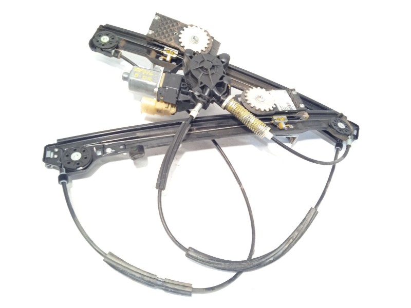 ELEVALUNAS DELANTERO DERECHO 2757044 67622757044 0130822381