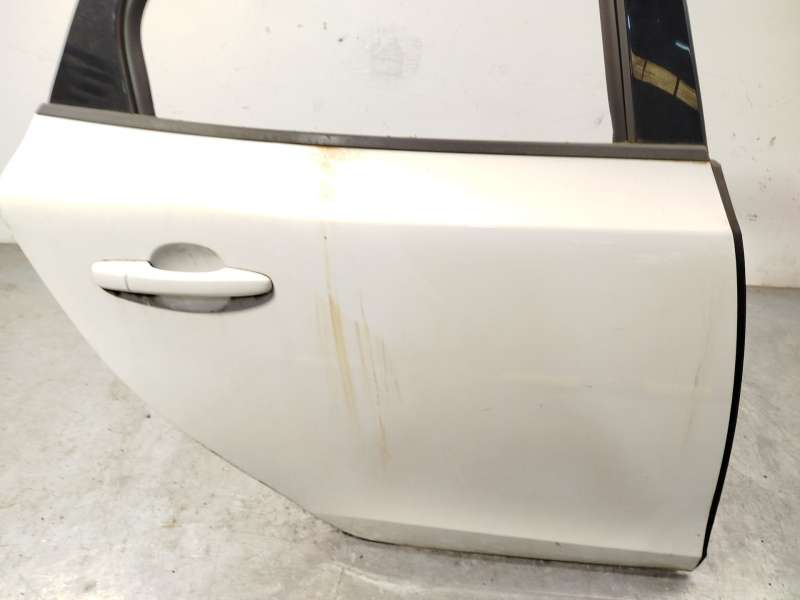 Recambio de puerta trasera derecha para volvo v40 hatchback (525) d2 referencia OEM IAM 32351000 - Blanco 3