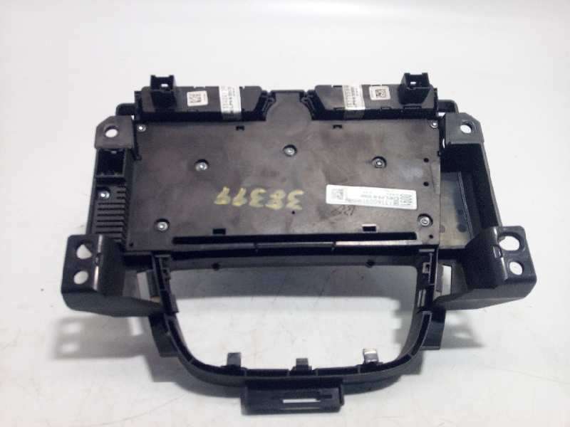 Recambio de mando multifuncion para opel astra j lim. 1.7 16v cdti referencia OEM IAM 13360091 - Blanco 2
