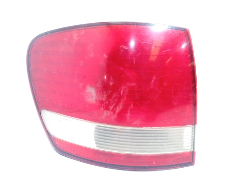 PILOTO TRASERO IZQUIERDO 8156144090 