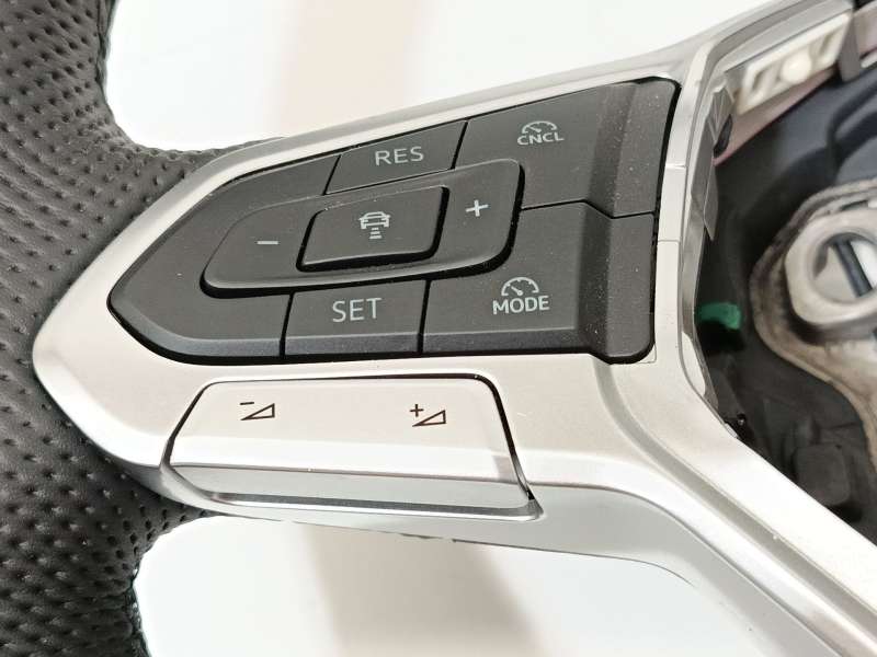 Recambio de volante para volkswagen tiguan 2,0 tig referencia OEM IAM 5H0419089QJVDH 4