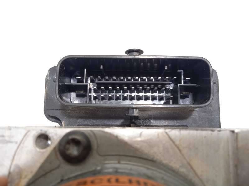 Recambio de abs para hyundai i30 (gd) classic referencia OEM IAM 58920A6210 6158945200 A658920500 - Blanco 4