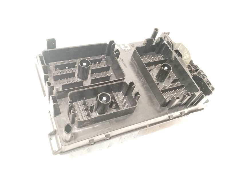 Recambio de caja reles / fusibles para opel zafira tourer c (p12) 2.0 cdti (75) referencia OEM IAM 13368644 - Negro 3