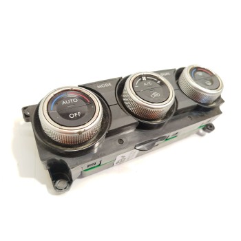 Recambio de mando climatizador para subaru forester sport referencia OEM IAM 72311SG611  