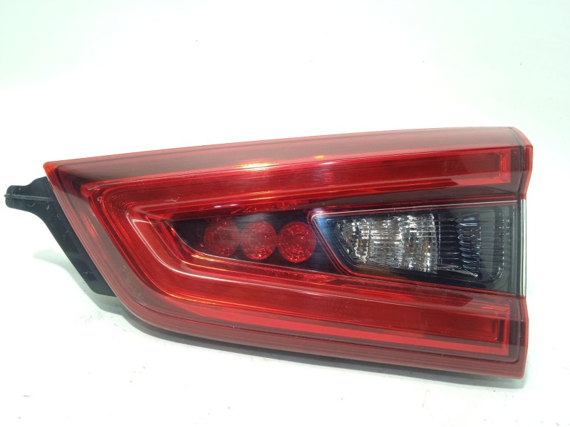 PILOTO TRASERO DERECHO INTERIOR 26550HV05A 