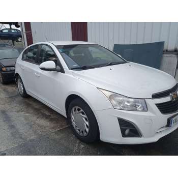 CHEVROLET CRUZE Hatchback (J305) de desguace