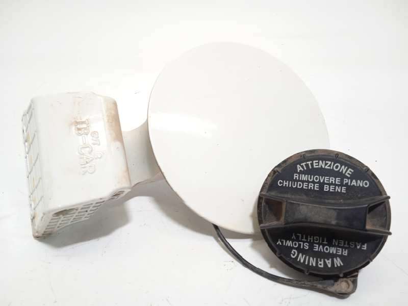 TAPA EXTERIOR COMBUSTIBLE 69510C7000 