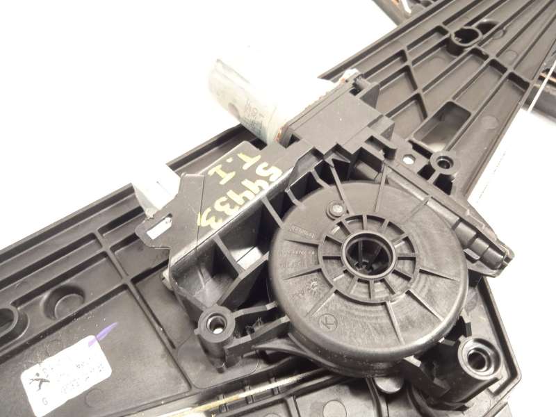 Recambio de elevalunas trasero izquierdo para peugeot 2008 ii (ud_, us_, uy_, uj_, ur_, uc_) 1.5 bluehdi 110 (udyhsk) referencia - Gris 2