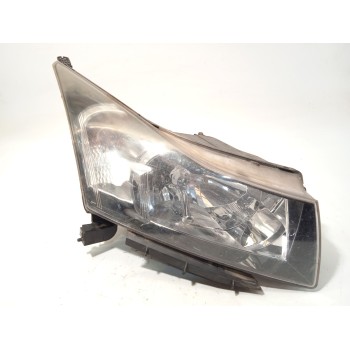 Recambio de faro derecho para chevrolet cruze (j300) 2.0 cdi referencia OEM IAM 96828235  