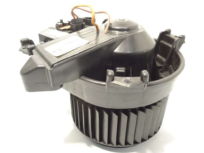 Recambio de motor calefaccion para mercedes-benz clase a (w176) a 45 amg 4-matic (176.052) referencia OEM IAM A2469064200  CZ116