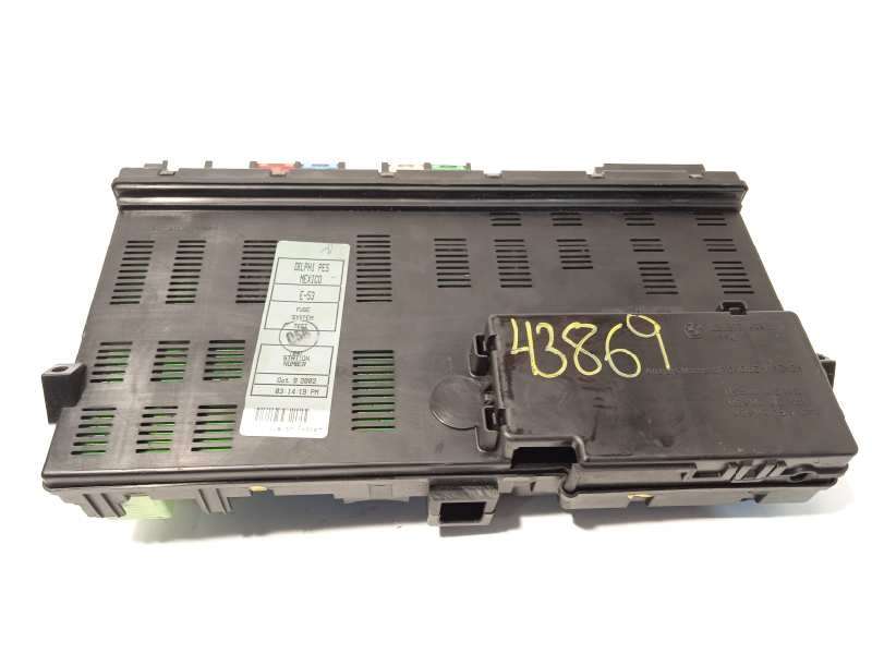 Recambio de caja reles / fusibles para bmw x5 (e53) 3.0d referencia OEM IAM 8384525 61138384525 3