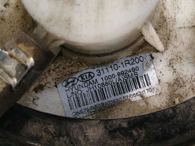 Recambio de bomba combustible para kia rio basic referencia OEM IAM 311101R200 - Blanco 4