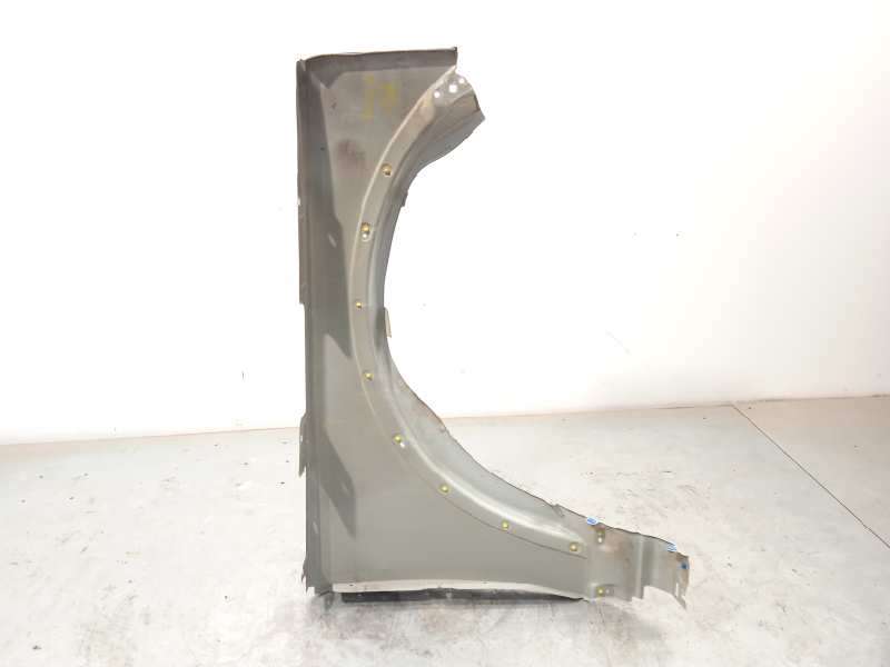 Recambio de aleta delantera izquierda para land rover discovery 2.7 td v6 cat referencia OEM IAM ASB780030 5H2216016AA 3