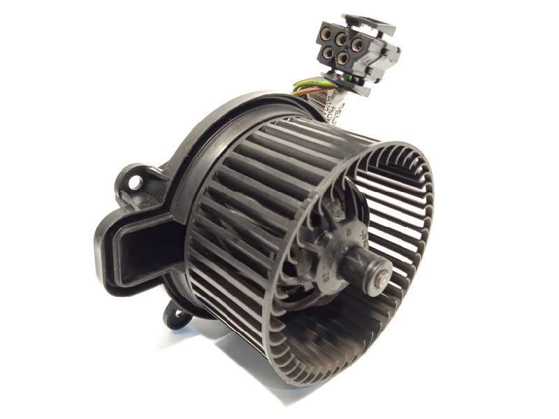 Recambio de motor calefaccion para bmw x5 (e53) 3.0d referencia OEM IAM 64118385546 4