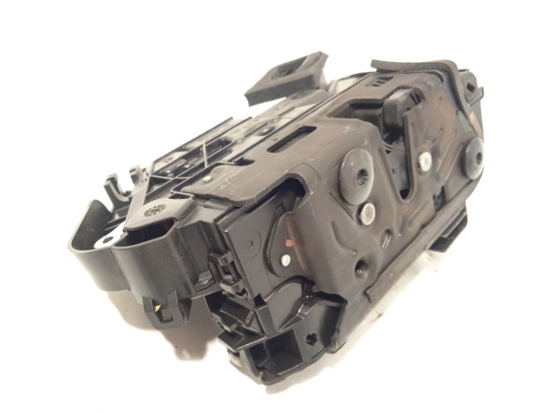 CERRADURA PUERTA DELANTERA DERECHA 5TB837016C 