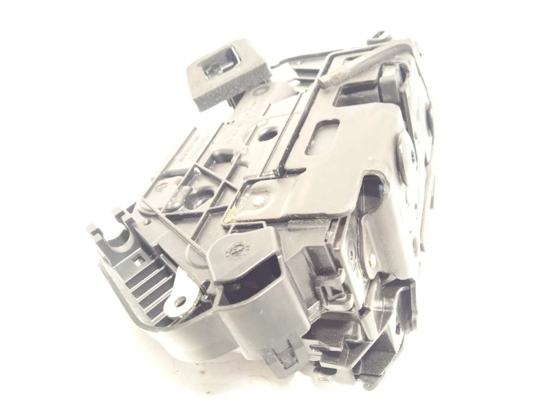 CERRADURA PUERTA TRASERA DERECHA 5TA839016L 