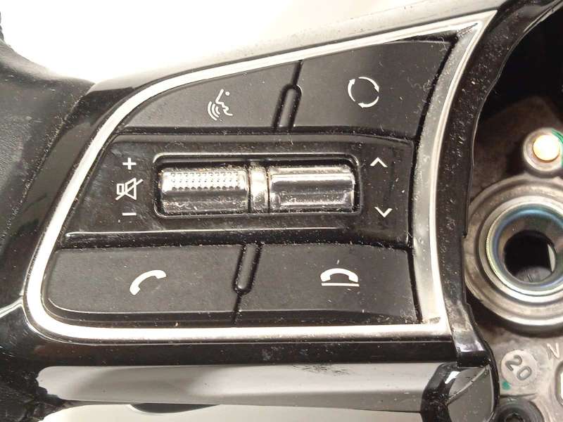 Recambio de volante para kia xceed edrive phev referencia OEM IAM 56100J7520SA1 2
