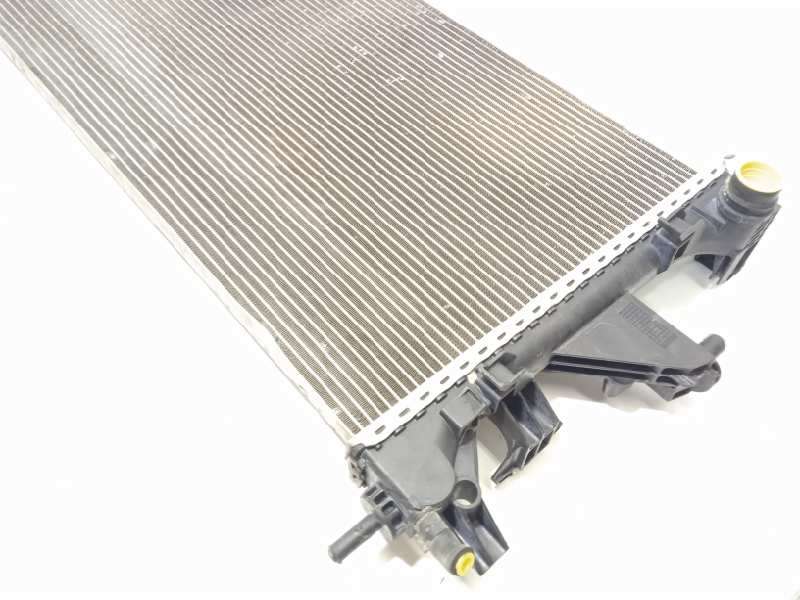 Recambio de radiador agua para peugeot boxer caja cerrada (rs3200)(330)('02) 330 m td referencia OEM IAM 1342688080 - Blanco 2