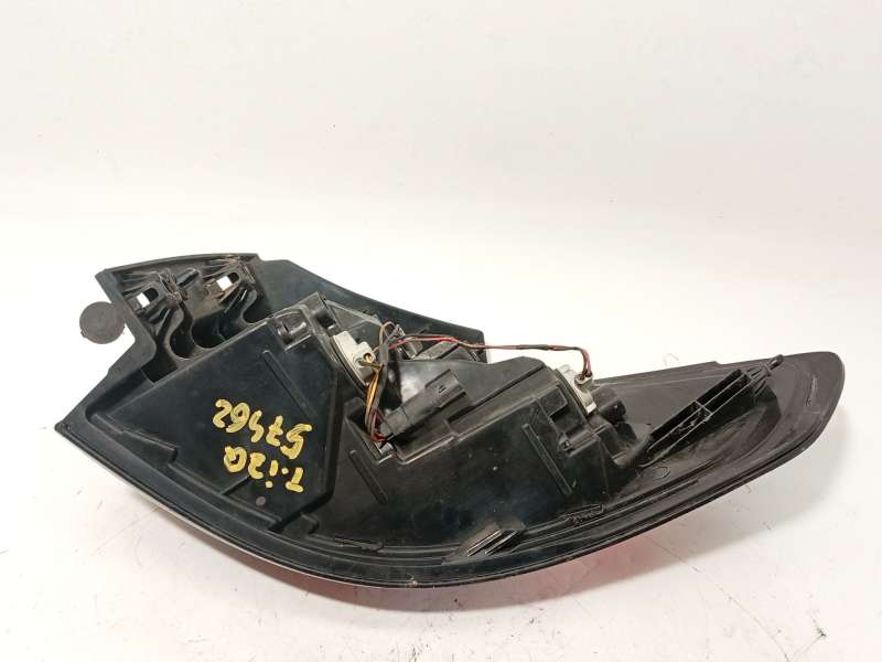 Recambio de piloto trasero izquierdo para opel zafira tourer c (p12) 2.0 cdti (75) referencia OEM IAM 13278784 13386603 - Negro 5