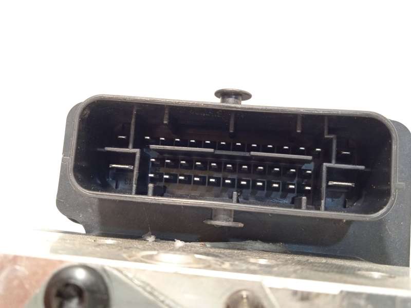 Recambio de abs para hyundai i30 (pd) klass referencia OEM IAM 58920G4210 6158941600 G458922500 4