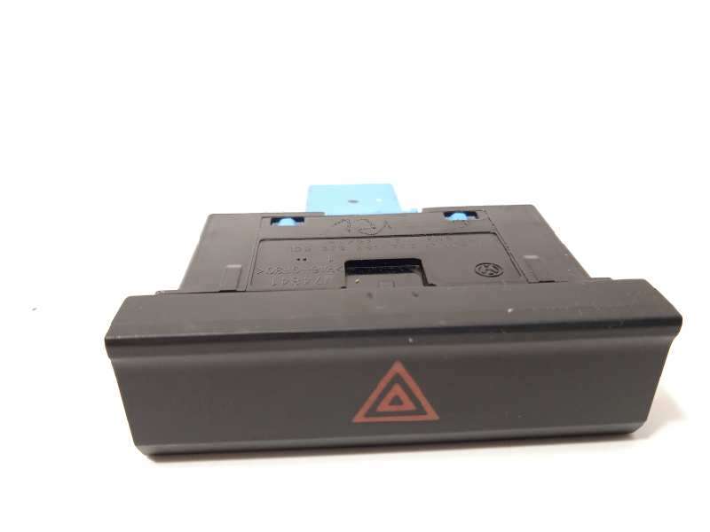 Recambio de warning para volkswagen t-roc advance referencia OEM IAM 2GA953509 - Blanco 2