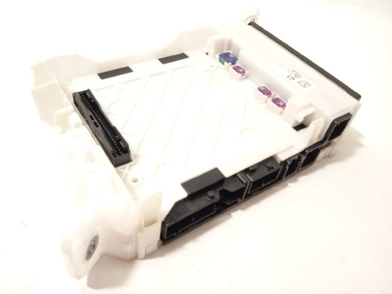 CAJA RELES / FUSIBLES 82730K0110 