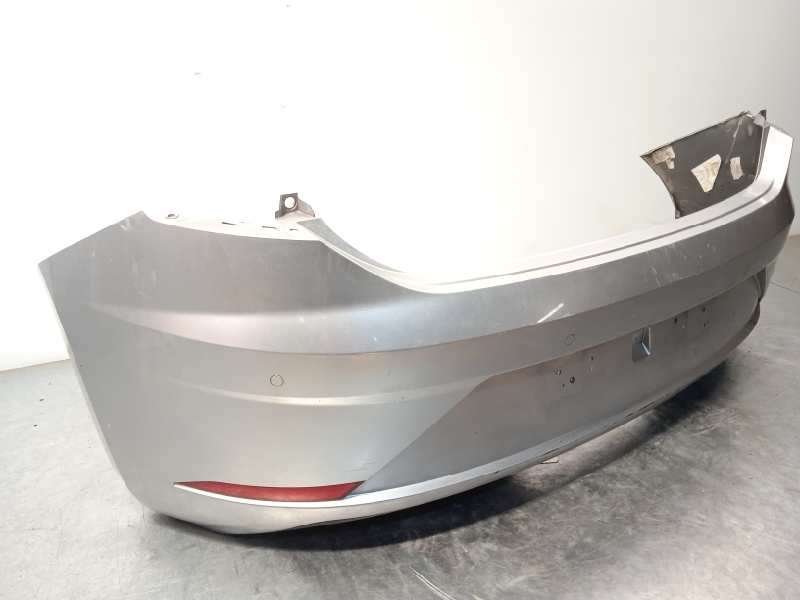 Recambio de paragolpes trasero para seat leon (5f1) 1.2 tsi referencia OEM IAM 5F0807421N 5F0807421NGRU 5