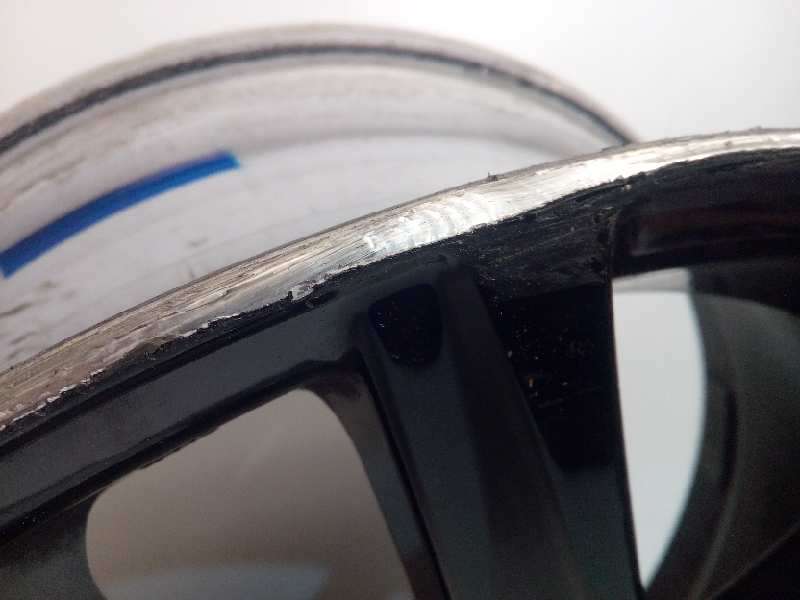 Recambio de llanta para lexus ct 200h referencia OEM IAM 4261176280 2